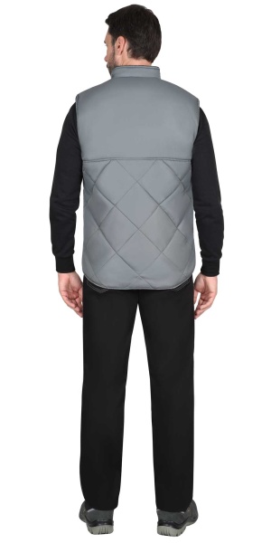 Жилет "СИРИУС-ЕВРОПА" удлиненный (на подкладке флис черный) графит р. 104-108 (ЧЗ)